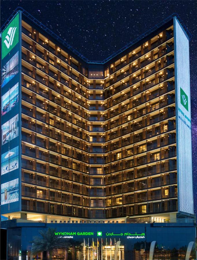 Wyndham Garden Ajman Corniche Hotel Exterior photo